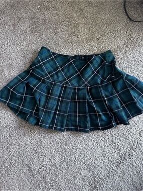 Hot Topic Green Plaid Pleated Skater Mini